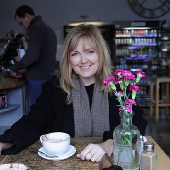 Meet your Posher, Donna - Picture 1 of 1